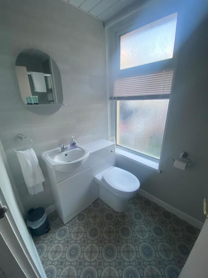 The Hurstmere Blackpool Bagian luar foto