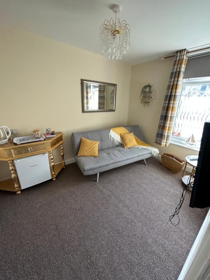 The Hurstmere Blackpool Bagian luar foto